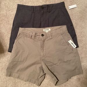 2 pairs of men’s shorts